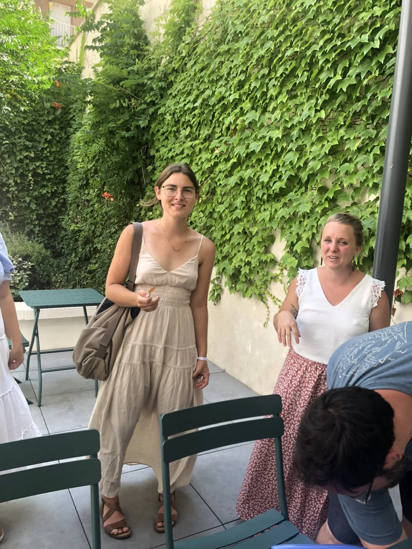 Moment convivial entre élèves et enseignantes du CIPEL